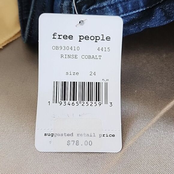 NWT/NWOT Free People So Chic Denim Biker Shorts - Picture 12 of 12